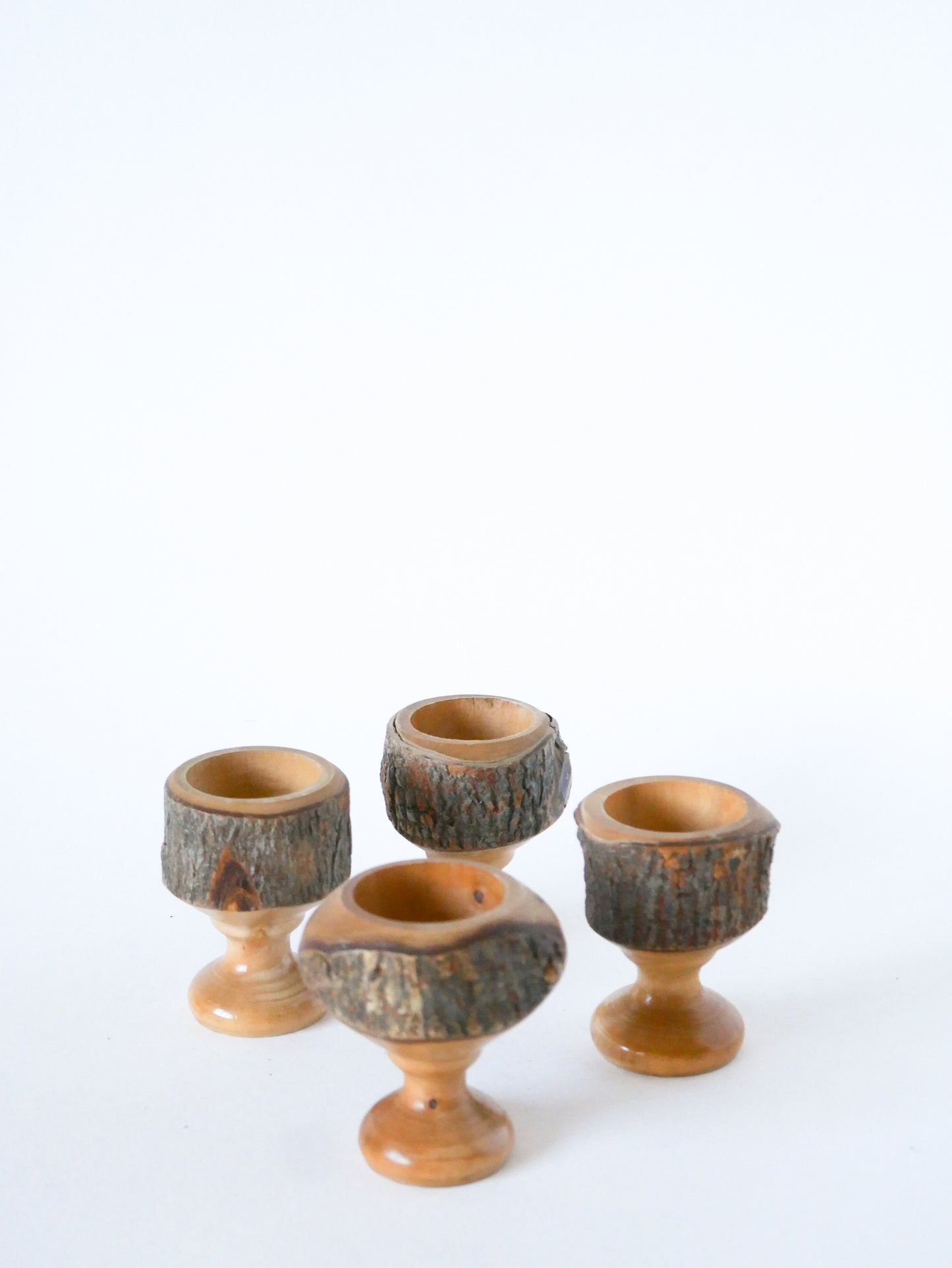 Ensemble de 4 coquetiers en bois, Brutaliste, 1970