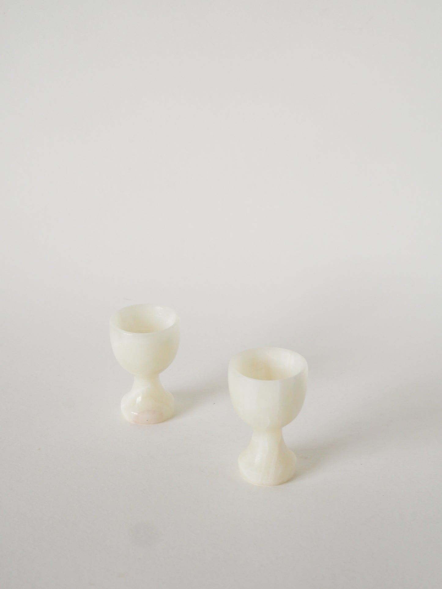 Paire de coquetiers en Albâtre, Ecru, 1970