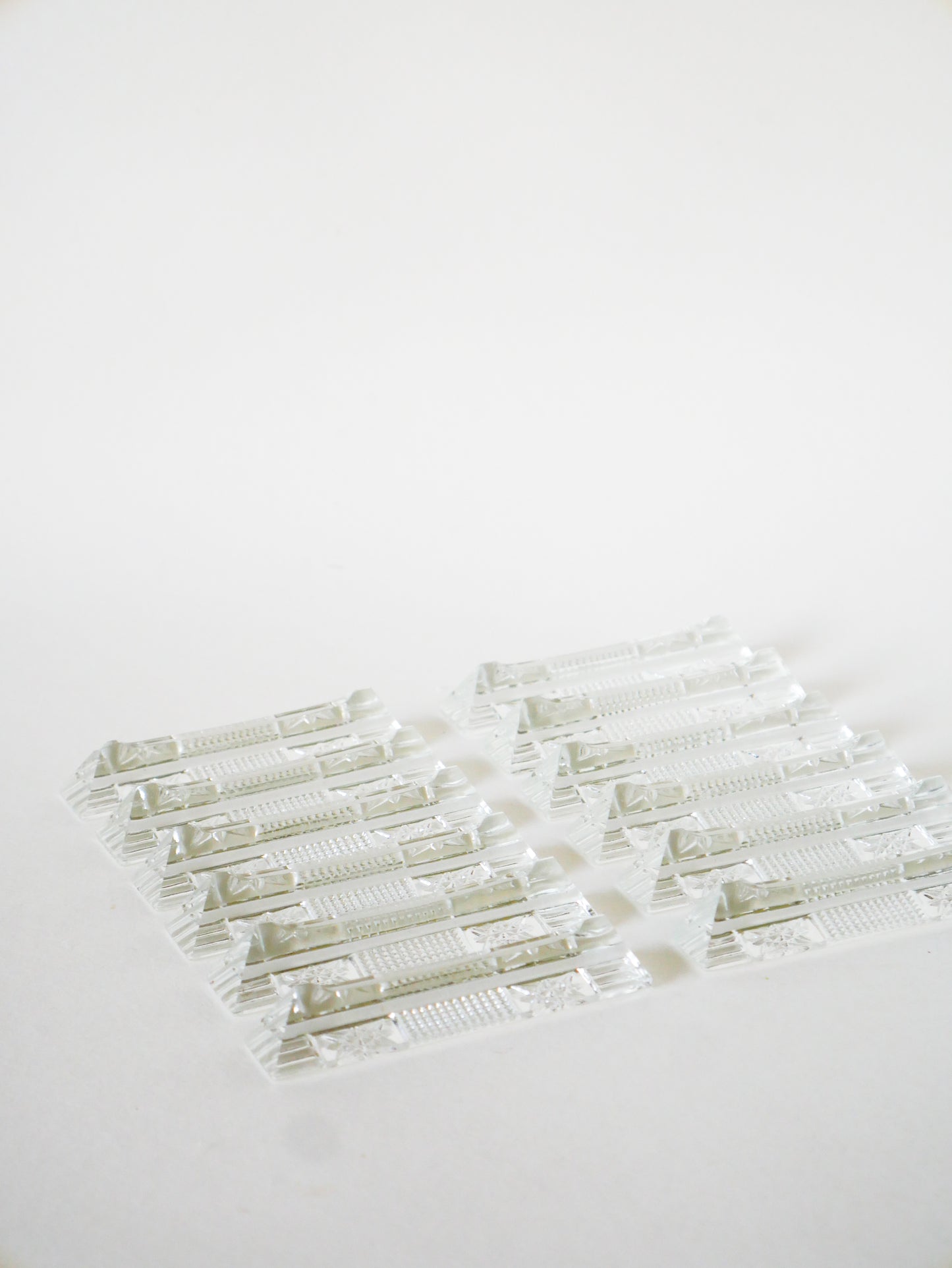 Ensemble de 12 porte-couteaux en cristal, 1950