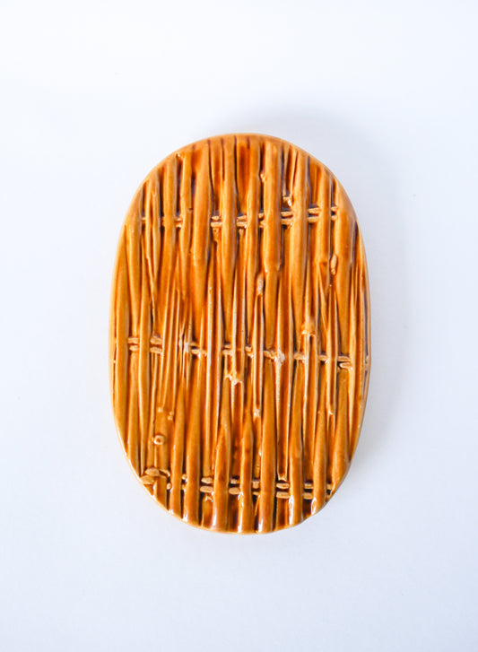 Dessous de plat en barbotine tissée, effet Rotin, Made in France, 1970