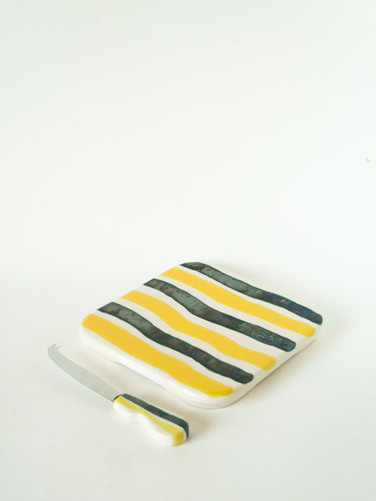 Dessous de plat en céramique, Lignes, peint à la main, Jaune et Noir, 1960