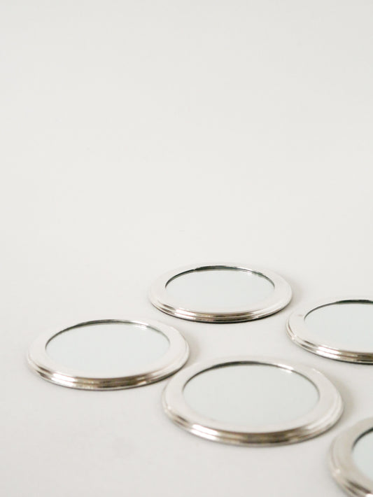 Ensemble de 7 dessous de verrres miroirs en chrome, dessous en suédine, Design, 1970