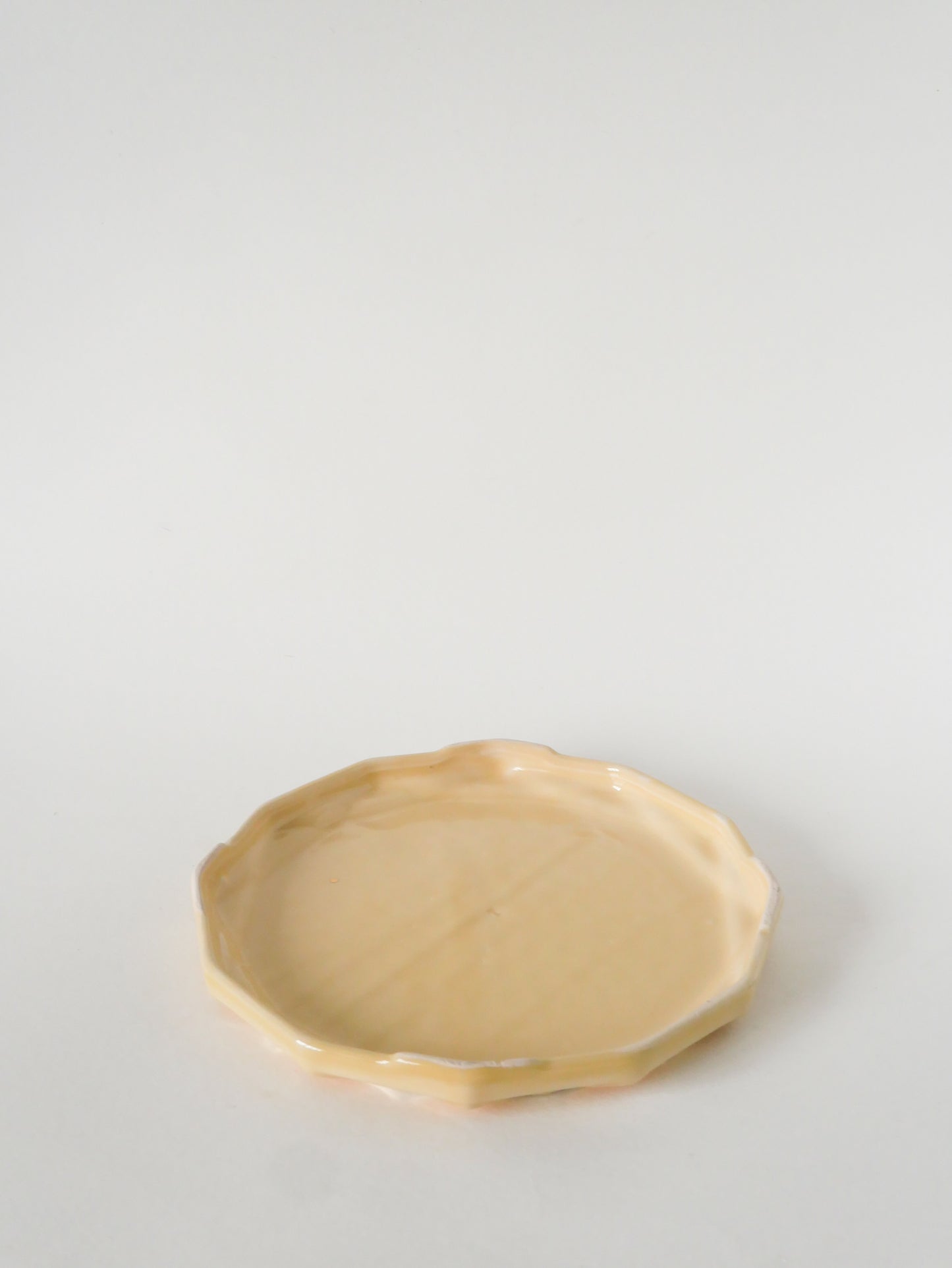 Dessous de plat en céramique, Jaune Beurre et Doré, 1960