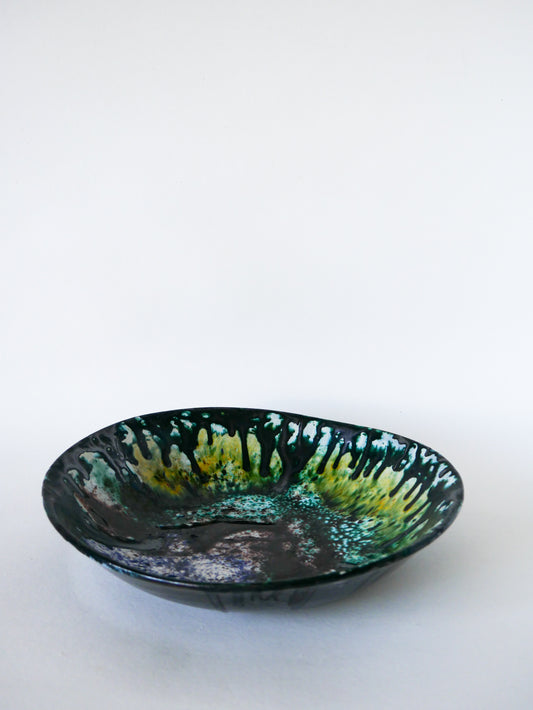 Plat creux en céramique du Morvan, 1970
