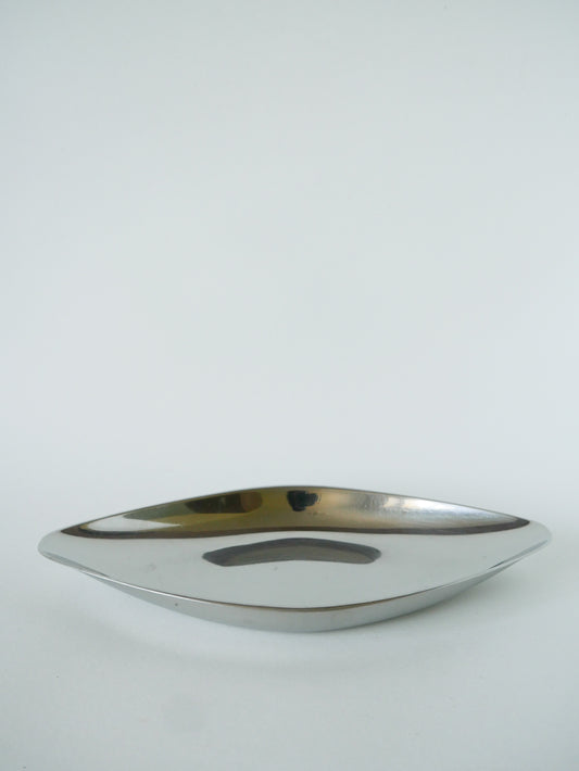 Plat creux ovoïde en inox, Made in Italy, Design, 1970