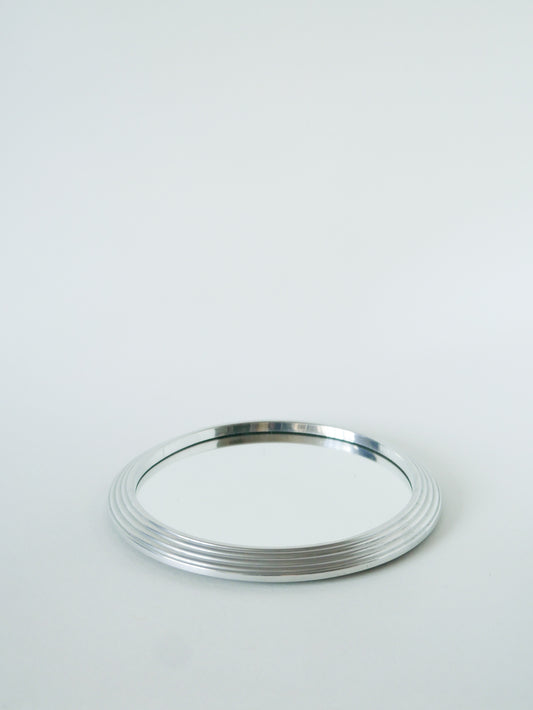 Petit plateau miroir rond en alu brossé, 1960