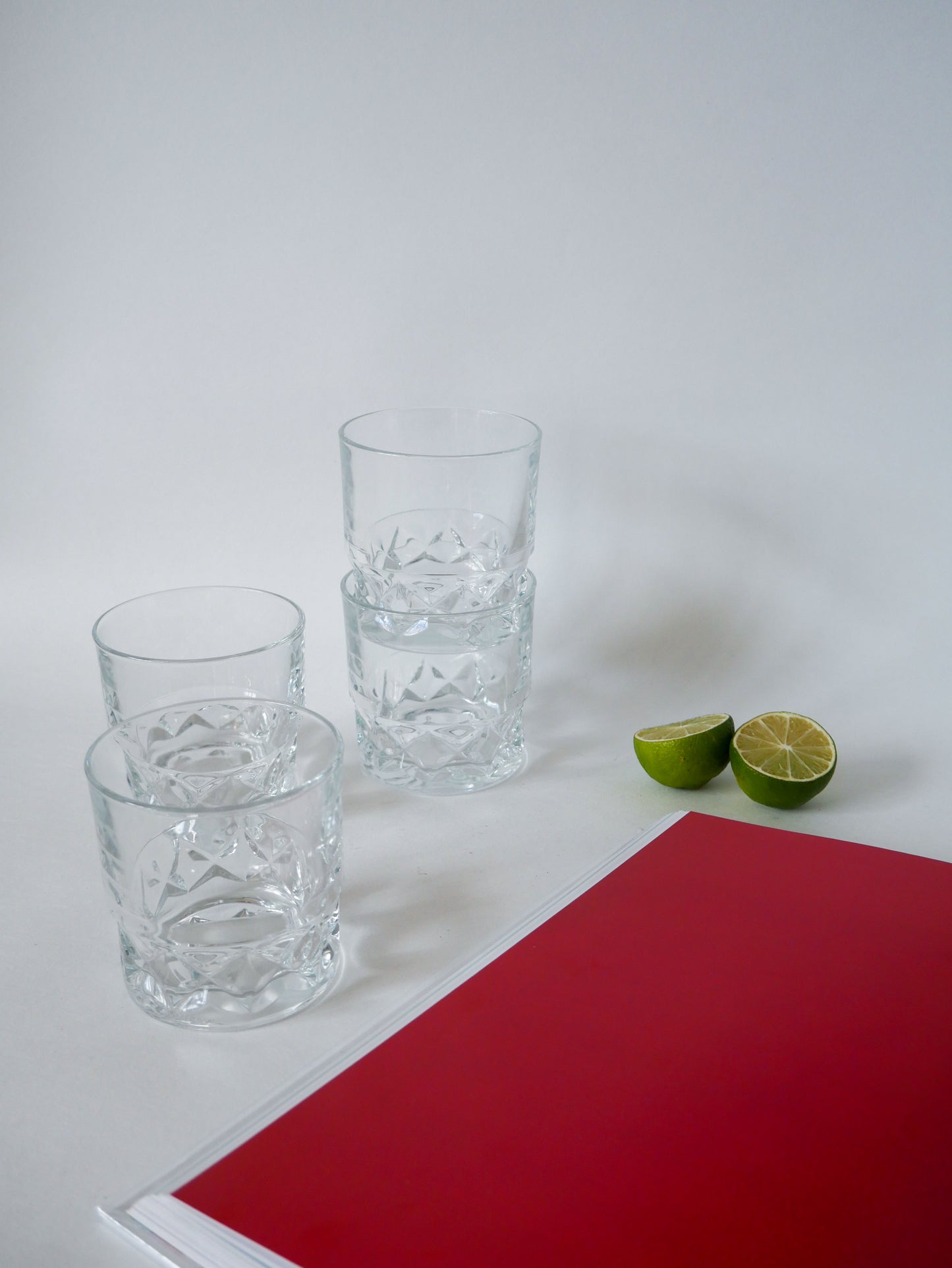 Lot de 4 verres à whisky en verre facetté Made in France 1970 9 X 8.5 cm