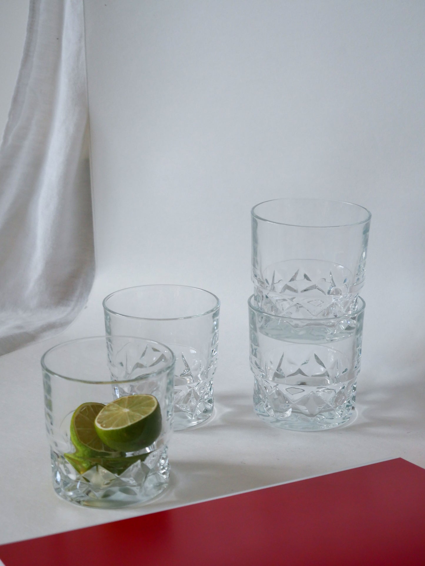 Lot de 4 verres à whisky en verre facetté Made in France 1970 9 X 8.5 cm