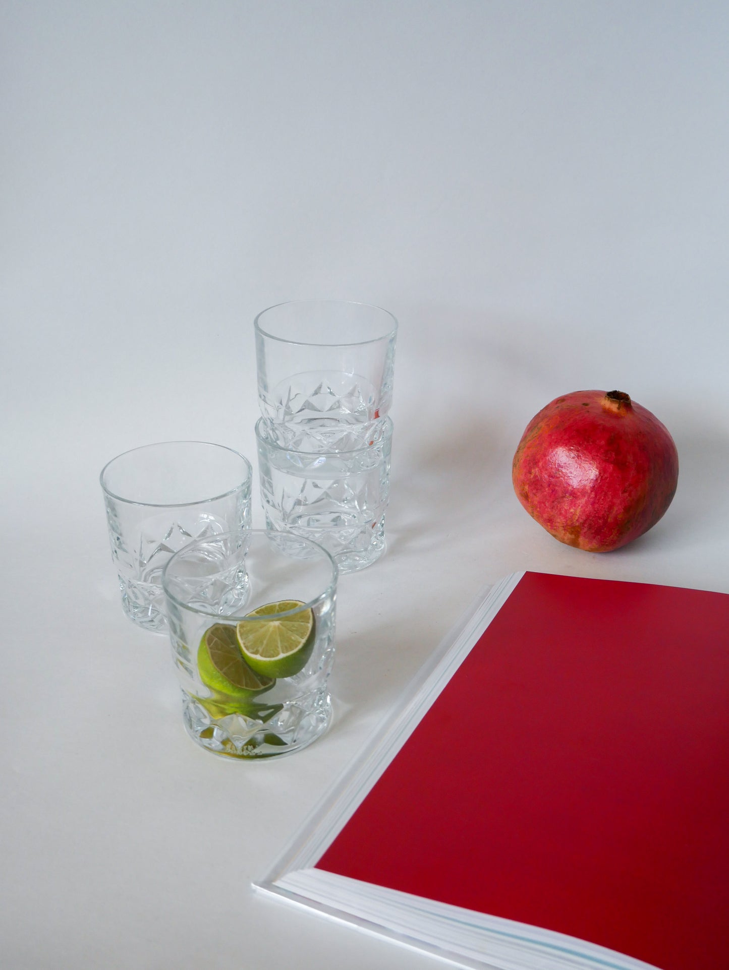 Lot de 4 verres à whisky en verre facetté Made in France 1970 9 X 8.5 cm