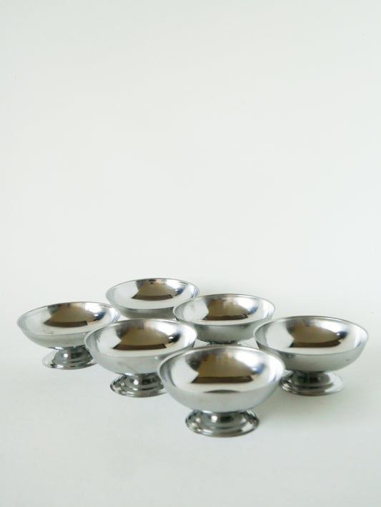 Lot de 6 coupes à glace en inox, pieds bas, Design, 1970