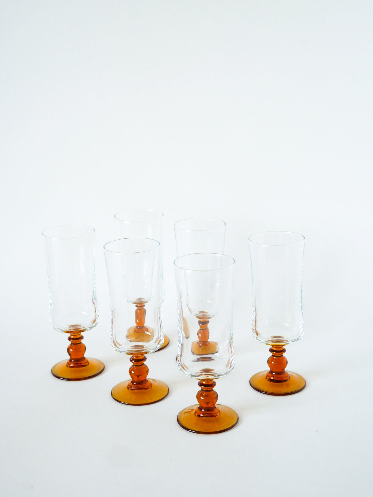 Lot de 6 flûtes à champagne en verre ambré, 1970