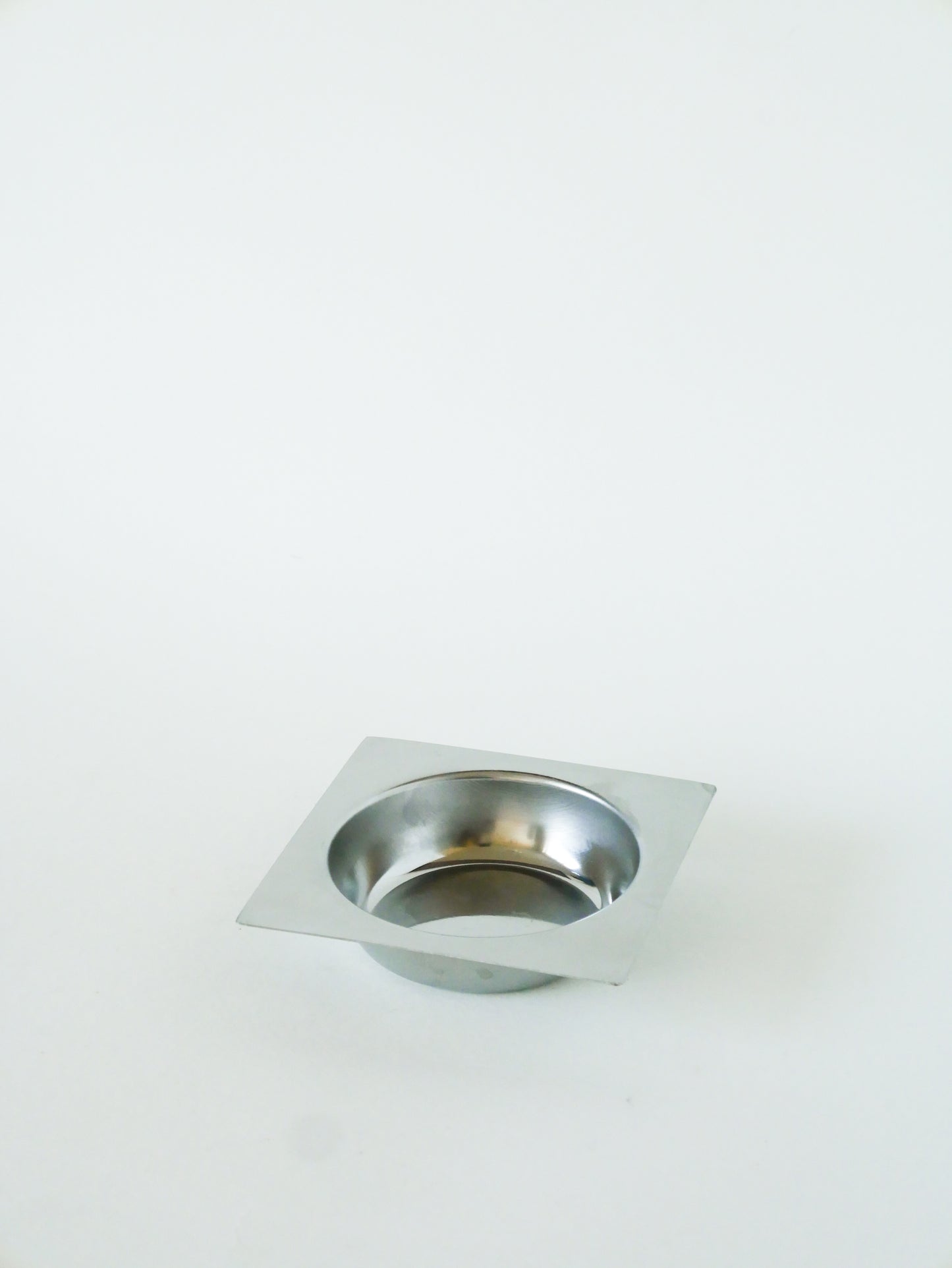 Vide-poche / cendrier en inox Carré, Design, 1970