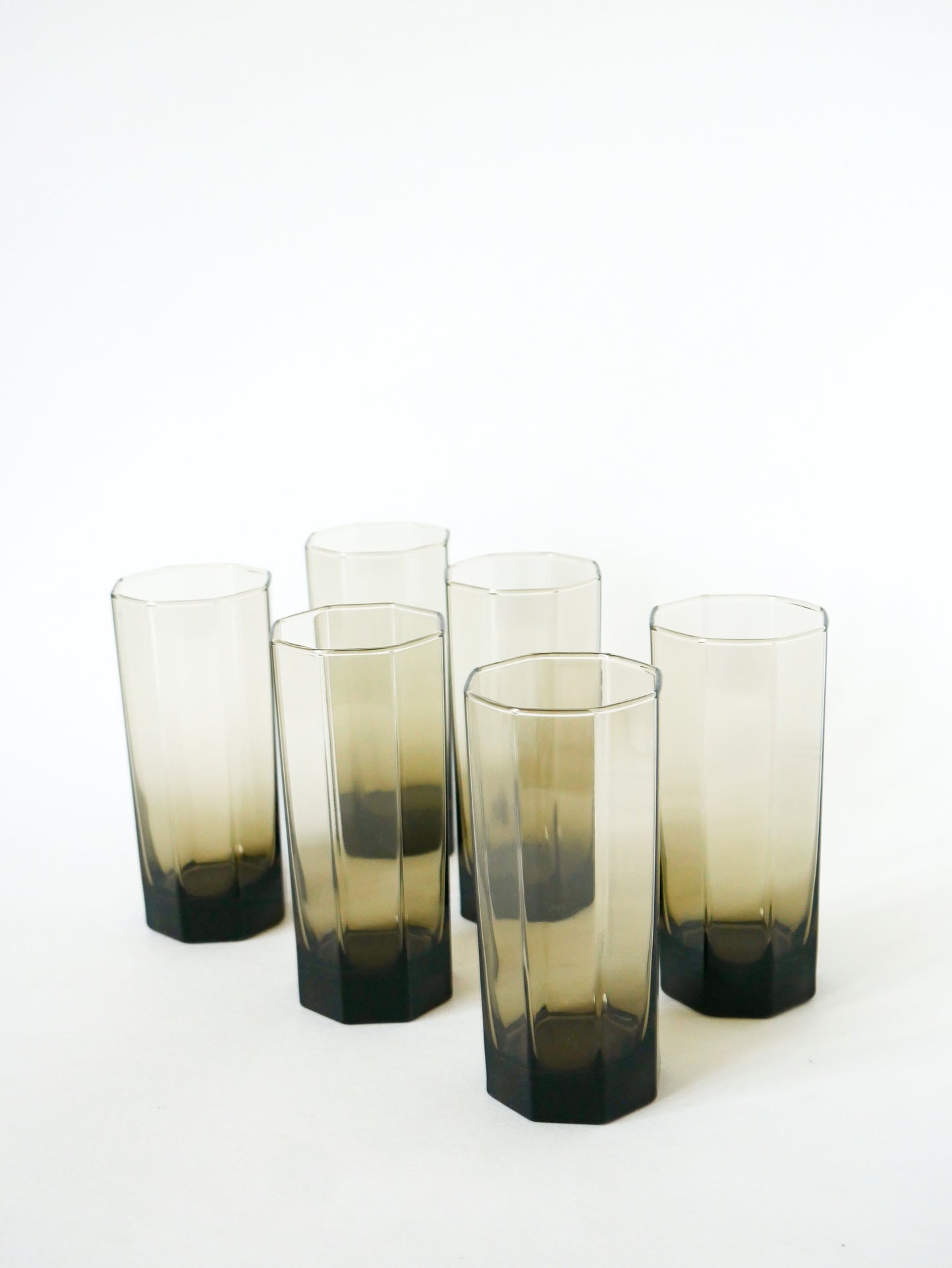 Ensemble de 6 verres octogonaux Long Drink, Verre fumés, Design, 1970 - 15 X 6.5 cm