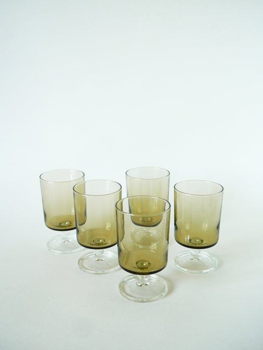 Lot de 5 grands verres à vin, Verre Fumé, Luminarc, modèle Cavalier, 1970