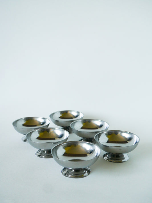 Lot de 6 coupes à glace en inox, pieds large, Design, 1970 - 4.5 X 9 cm