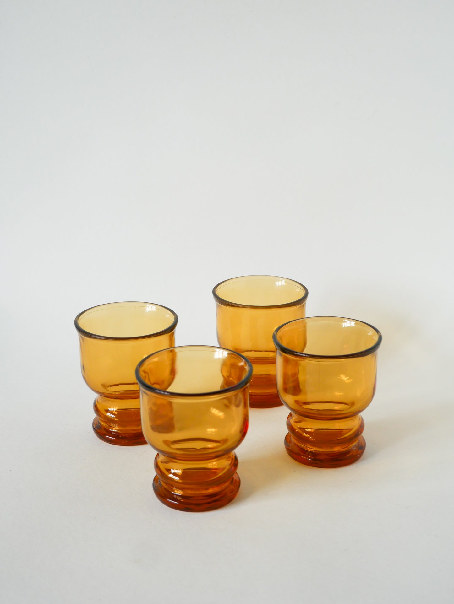 Lot 4 verres à eau en verre ambré, Pernod, 1970