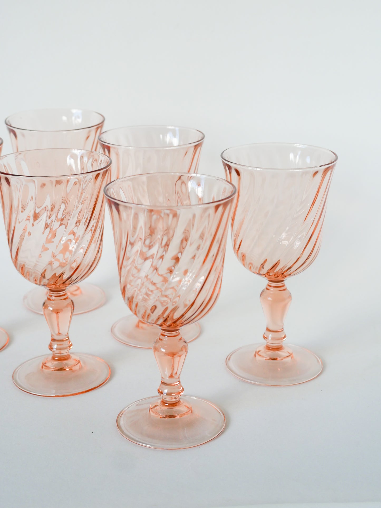 Lot de 6 grands verres à vin en verre Rosaline, Rose, 1960