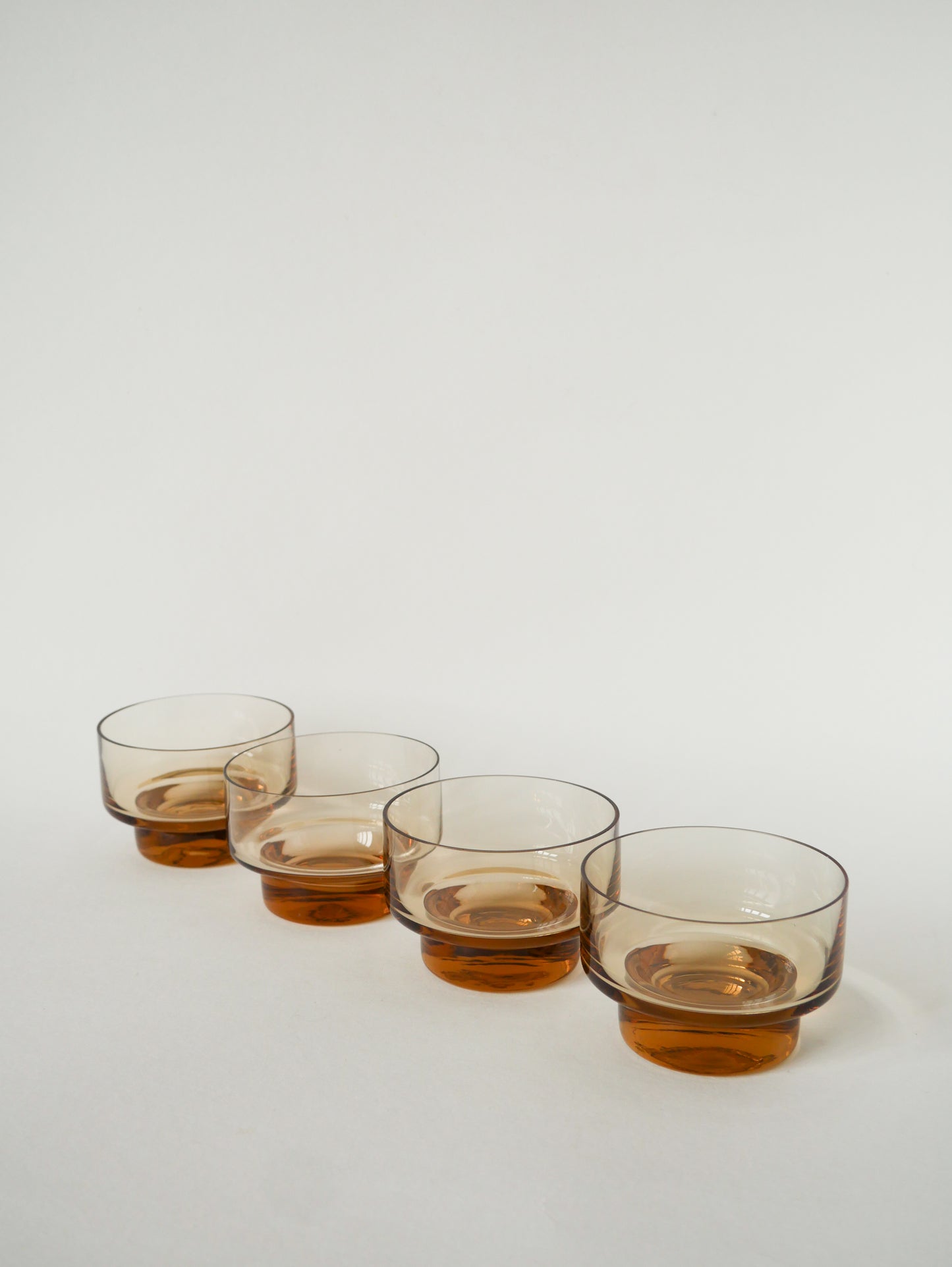 Lot de 4 coupes en verre, Ambre Rose, Design, 1970