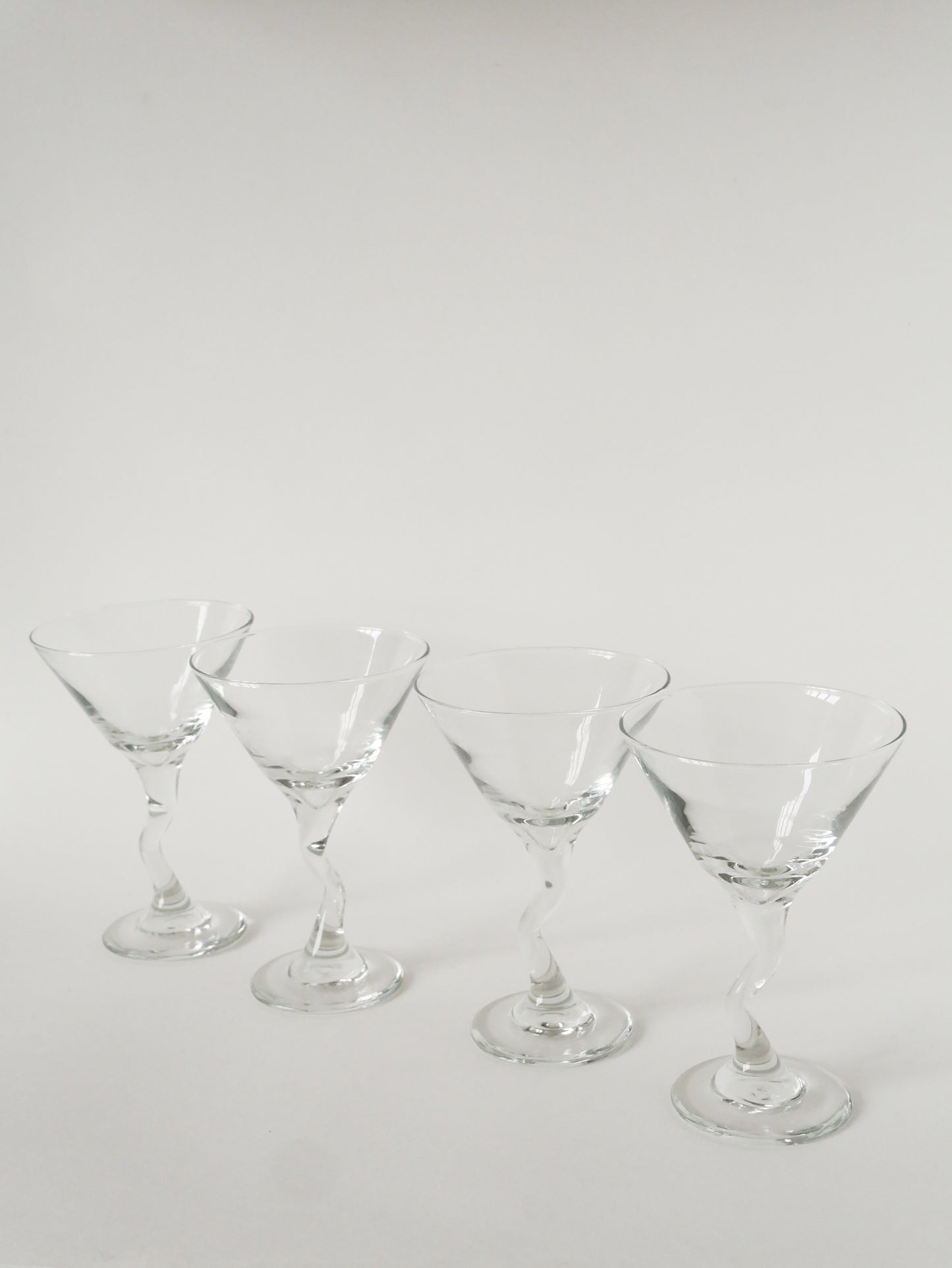 Ensemble de 4 verres à cocktail / Martini, Libbey Zigzag, 1970 - 16.5 X 11 cm