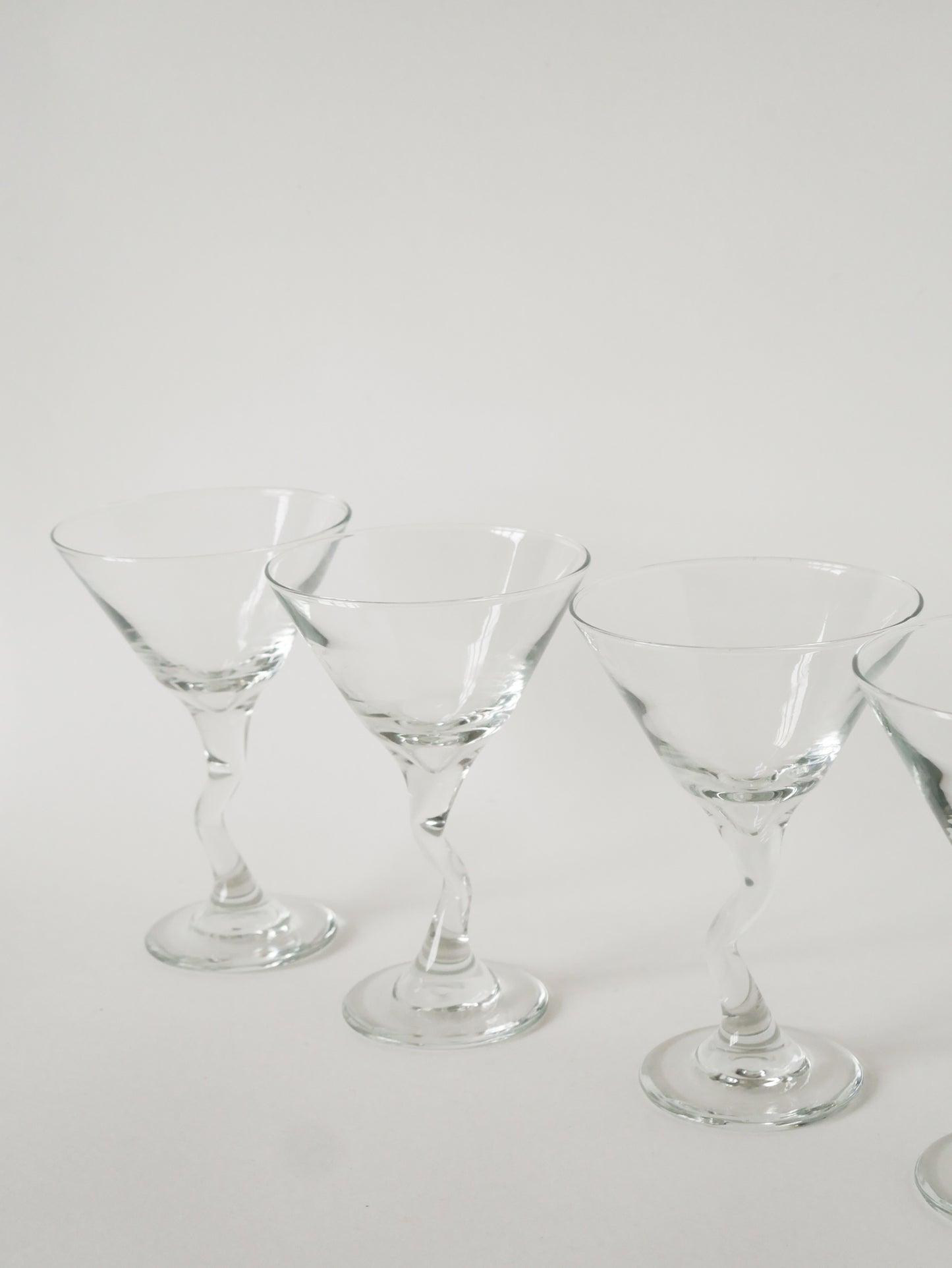 Ensemble de 4 verres à cocktail / Martini, Libbey Zigzag, 1970 - 16.5 X 11 cm