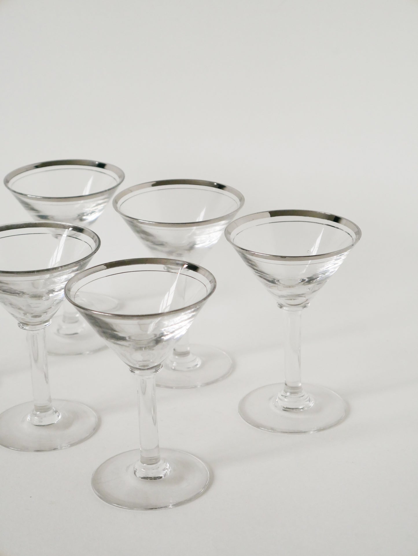 Lot de 6 verres à cocktail / Martini, liseré chromé, Art Déco, 1930