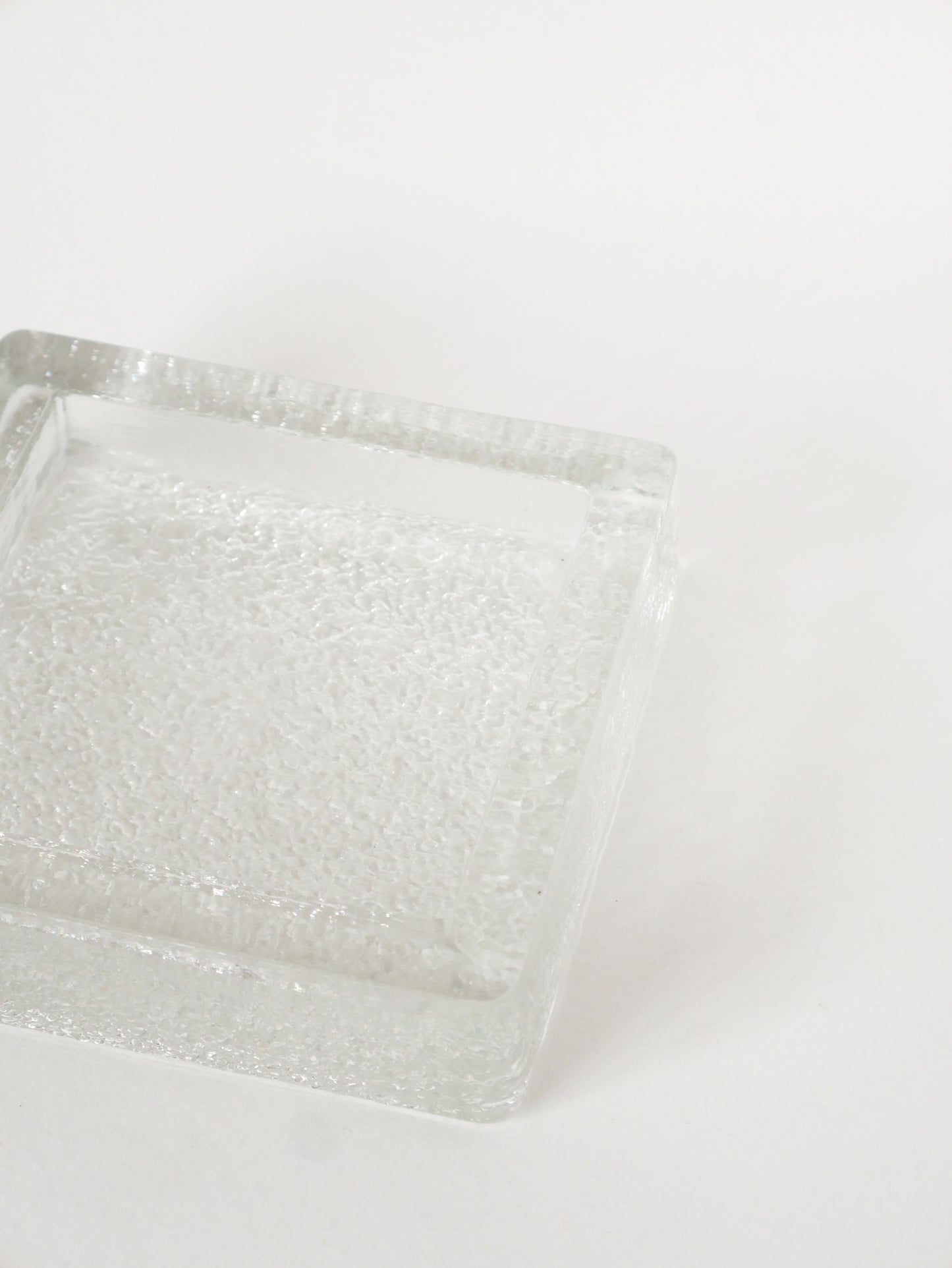 Grand vide-poche carré en verre givré, Design Scandinave, 1970