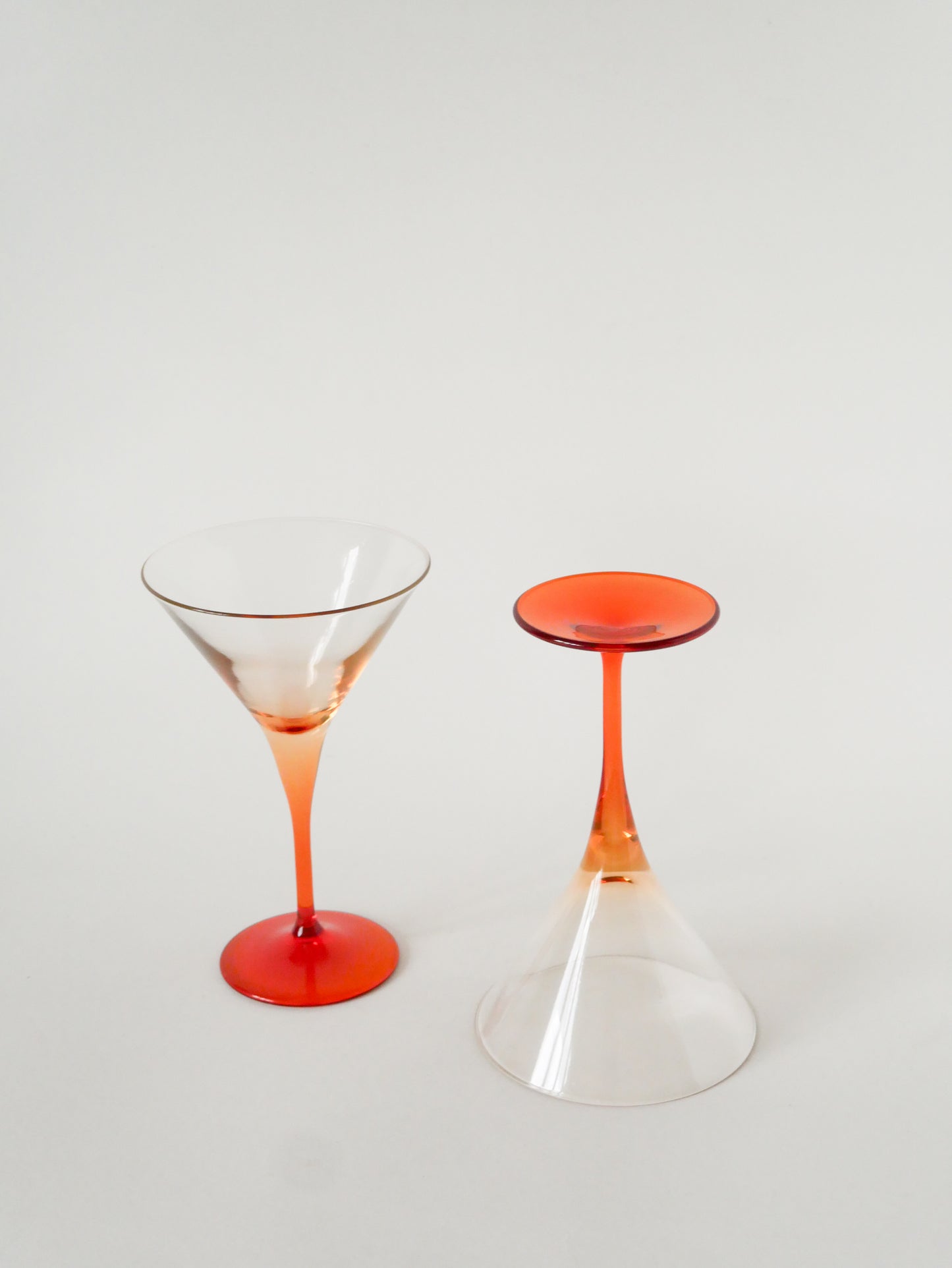 Paire de grands verres à cocktail / Martini, Orange, Made in Italy, 1970