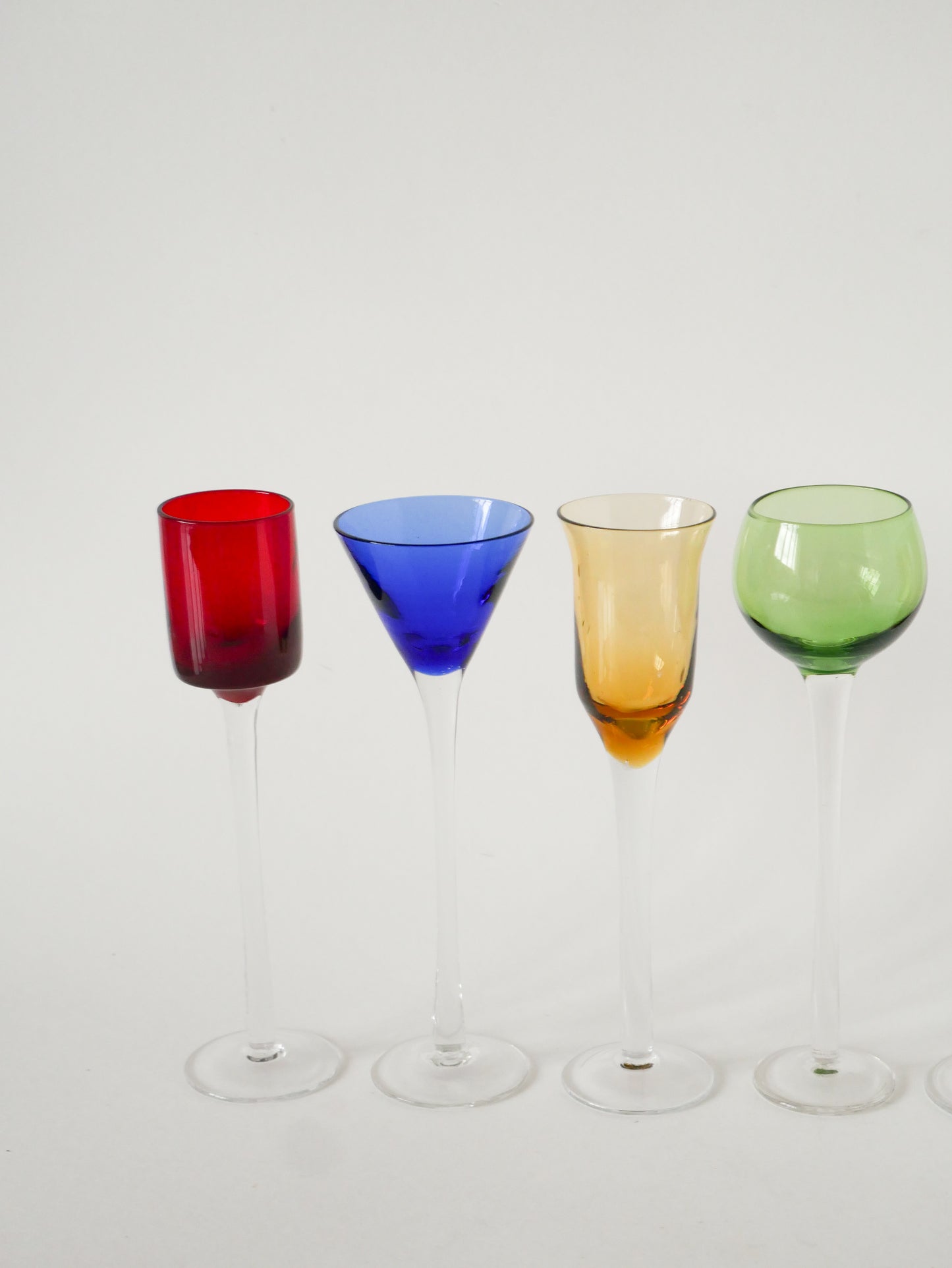 Ensemble de 6 verres à liqueur, Multicolores, Design, 1970