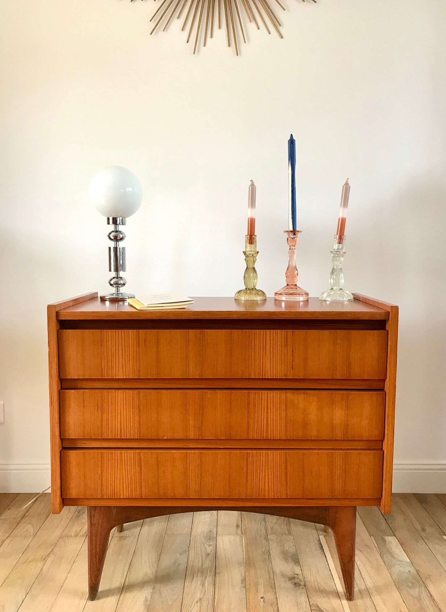 Commode coiffeuse scandinave en teck design danois années 60