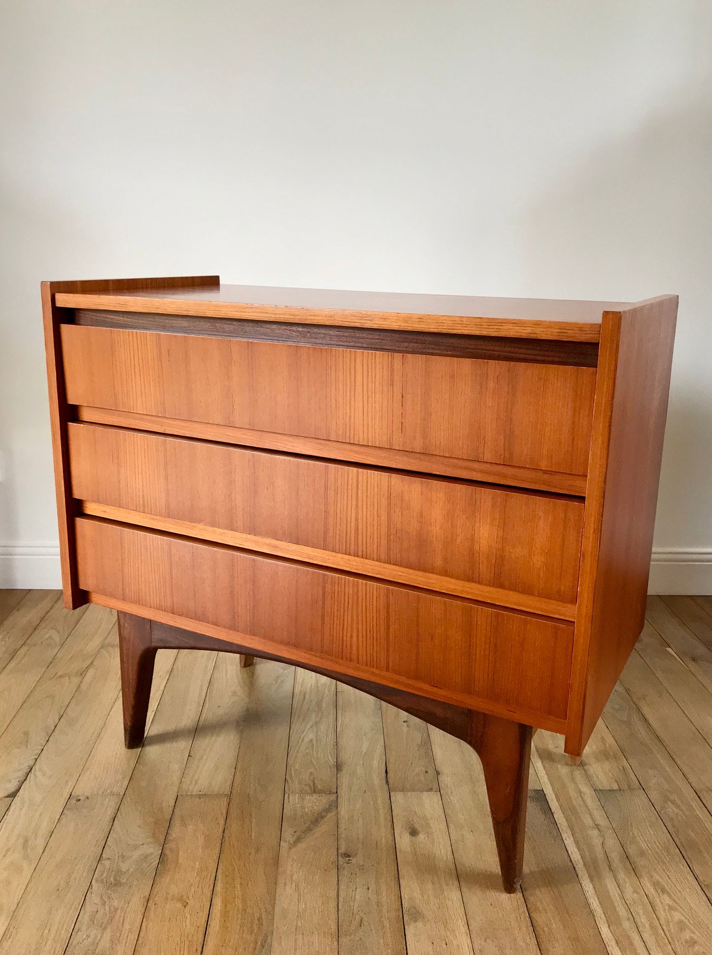 Commode coiffeuse scandinave en teck design danois années 60