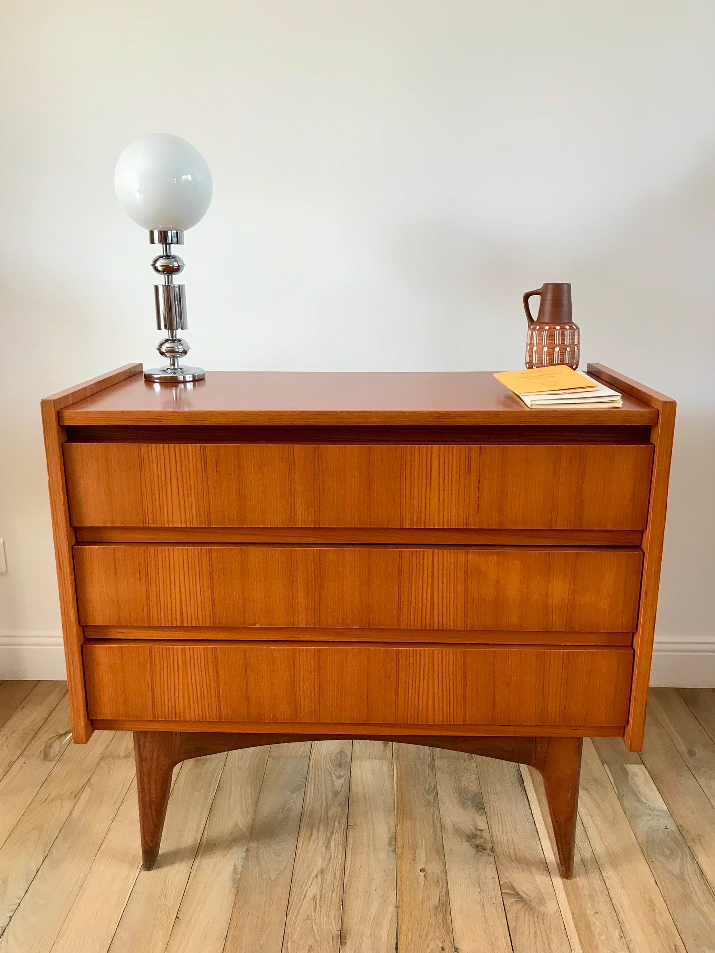 Commode coiffeuse scandinave en teck design danois années 60