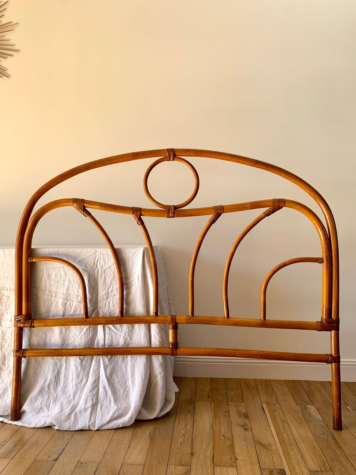 Tête de lit en rotin / bambou miel design années 60-70