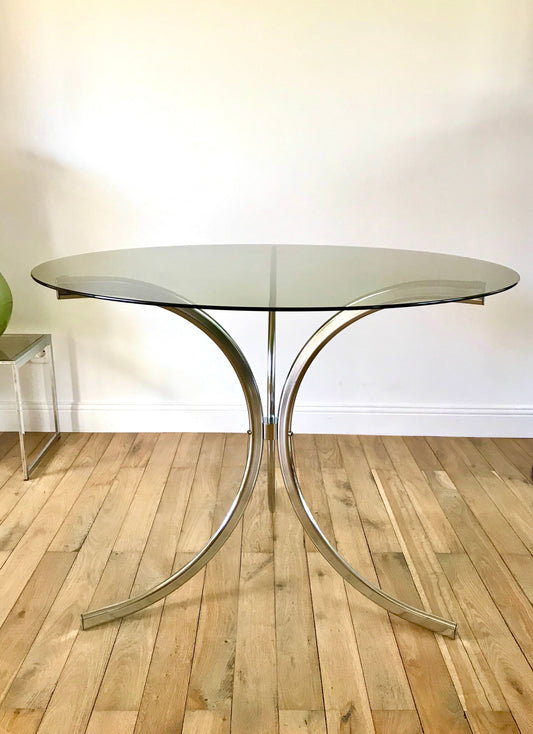 Table à manger en chrome et verre fumé design années 70